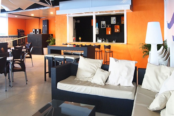 /campings/espana/catalunya-cataluna/tarragona/costa-dorada-norte/La Masía/bar.jpg